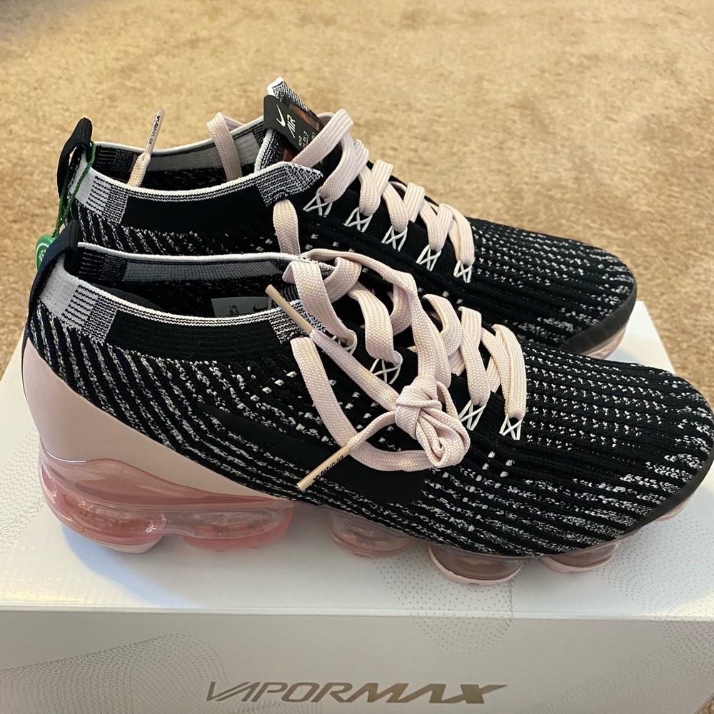 Nike Air Vapormax Flyknit 3 Barely Rose Black Pink
